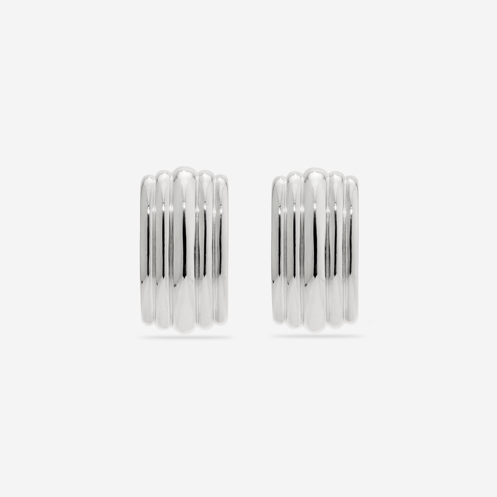 MÉGA Large Waterfall Earrings in gold vermeil—32.3 × 16.8 mm ridged elongated drops, stainless‑steel posts, lightweight 8 g.