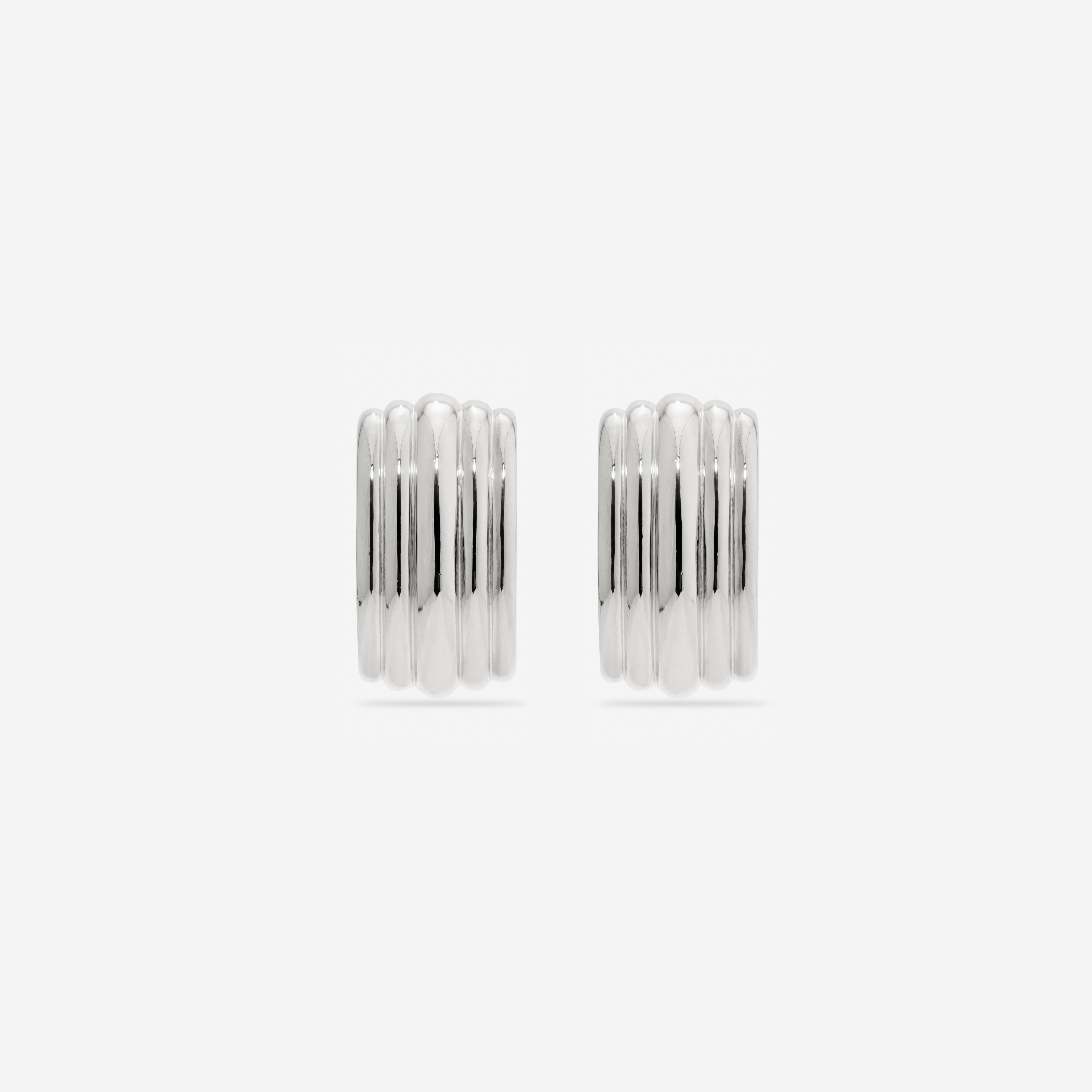 MÉGA Small Waterfall Earrings in gold vermeil—23.99 mm × 14.82 mm ridged sculptural drops with stainless‑steel posts, lightweight 10.6 g.