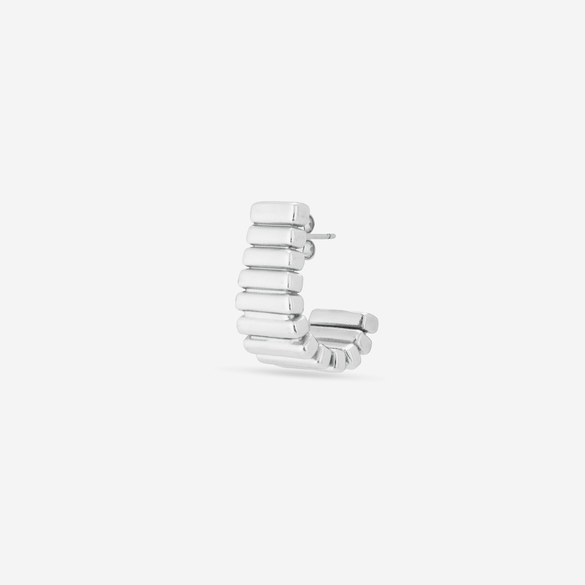 MÉGA Stair Earrings in gold vermeil—graduated stepped studs, 24.4 × 10–14.1 mm with stainless‑steel posts, lightweight 13 g.