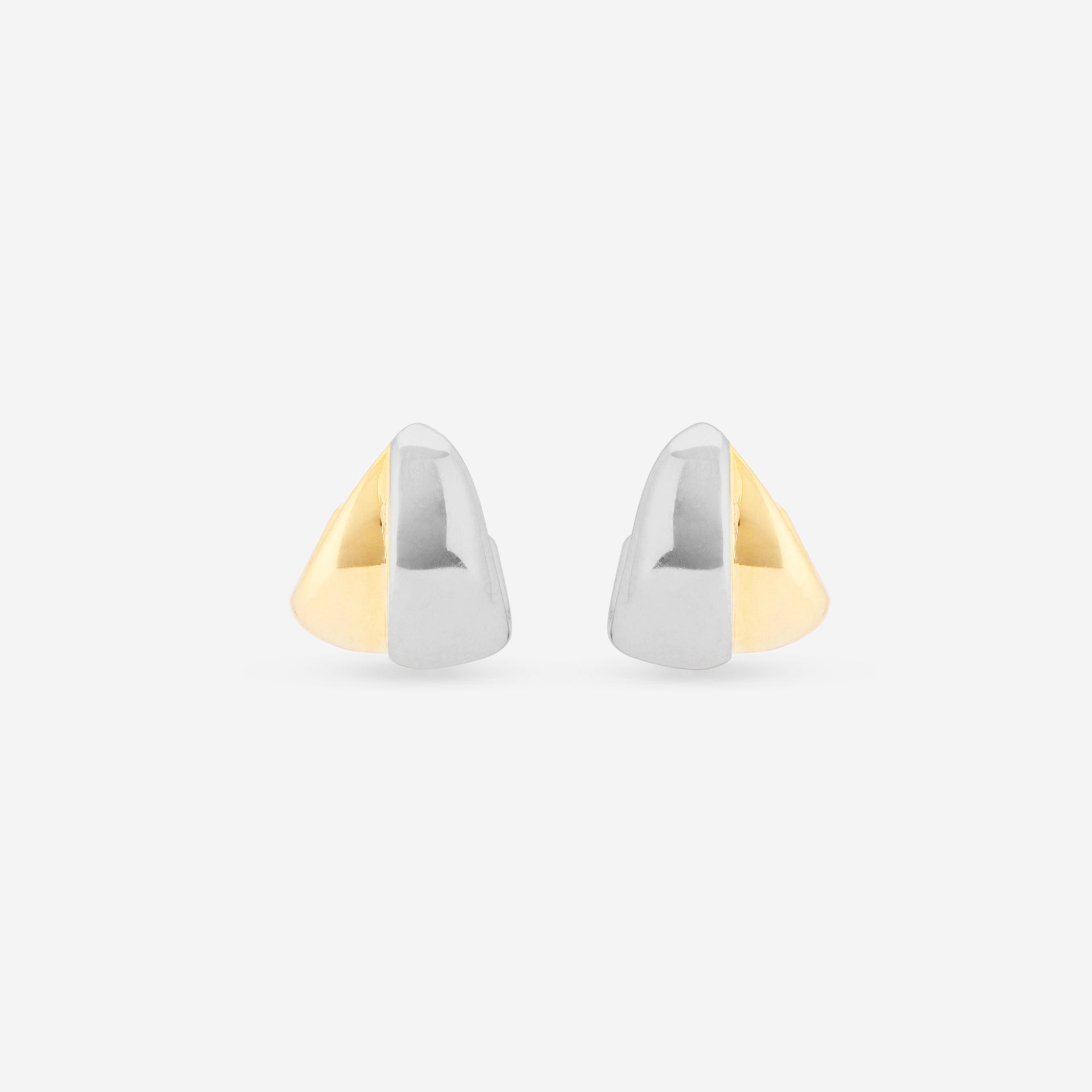 MÉGA Crossover Ring in gold vermeil—intertwined dual-band ring (approx. 5 mm width), lightweight (~8 g), polished and sculptural.
