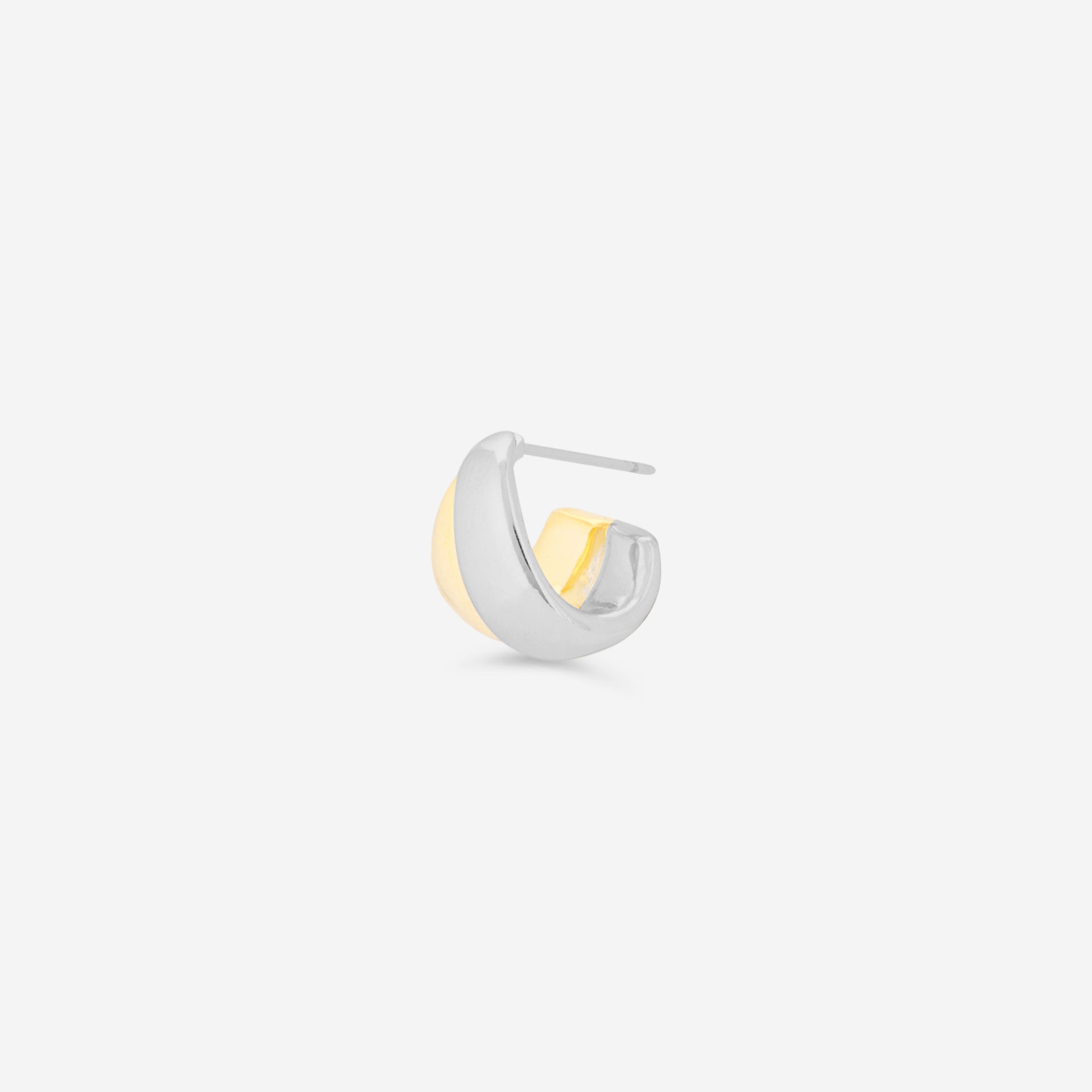MÉGA Crossover Ring in gold vermeil—intertwined dual-band ring (approx. 5 mm width), lightweight (~8 g), polished and sculptural.