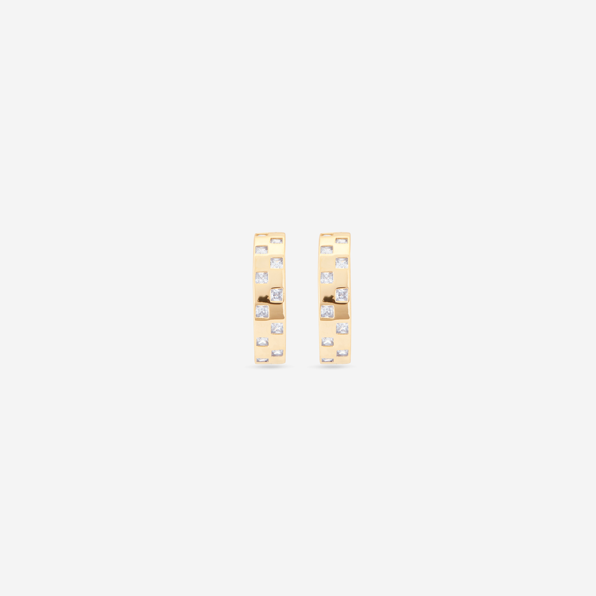 MÉGA Checkered Mini Earrings in gold vermeil—15 mm mini hoops with checker texture and princess-cut CZ, stainless-steel posts, lightweight 2.9 g.