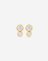 MÉGA Double Round Stud Earrings in gold vermeil—two CZ disc studs 6.46 mm diameter × 2.01 mm, stainless-steel posts, ultra-light 1.09 g.