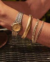 MÉGA Large Curb Bracelet in gold vermeil—7 mm-wide curb-link chain, 7″ length, 12.25 g, lobster clasp.