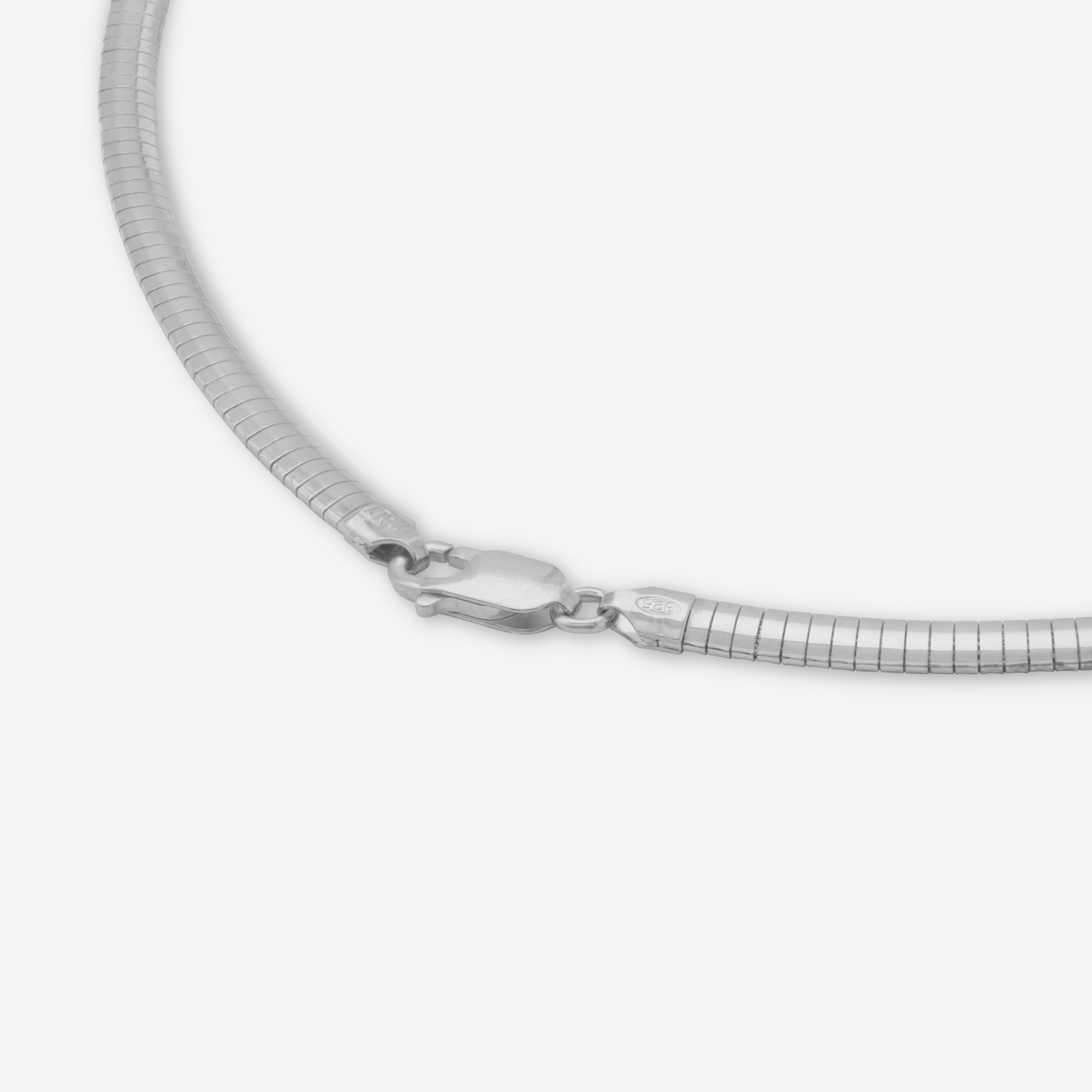 MÉGA Omega 4 Necklace in gold vermeil—4 mm-wide sterling chain (16″ or 18″), lobster clasp, polished and wearable.